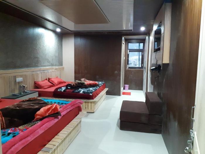 hotel kuber palace badrinath