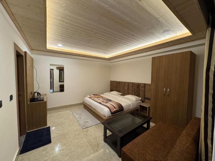 hotel kuber palace badrinath