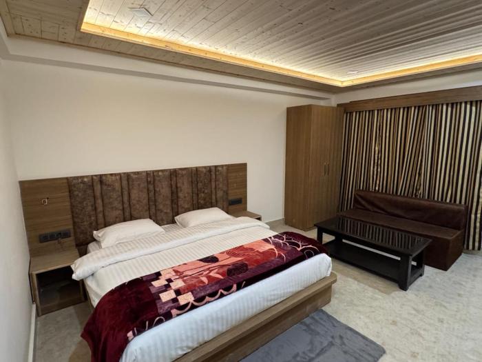 hotel kuber palace badrinath