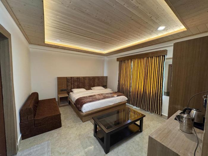 hotel kuber palace badrinath