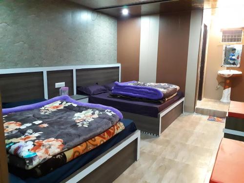 hotel kuber palace badrinath