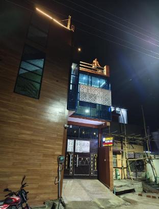 pushpanjali grand inn