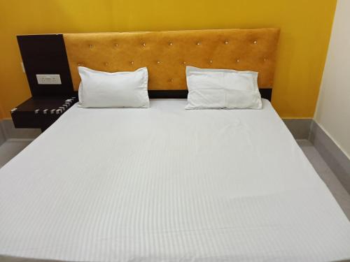 pushpanjali grand inn