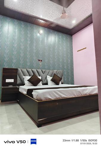 pushpanjali grand inn