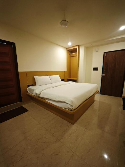 stayz royale lb nagar