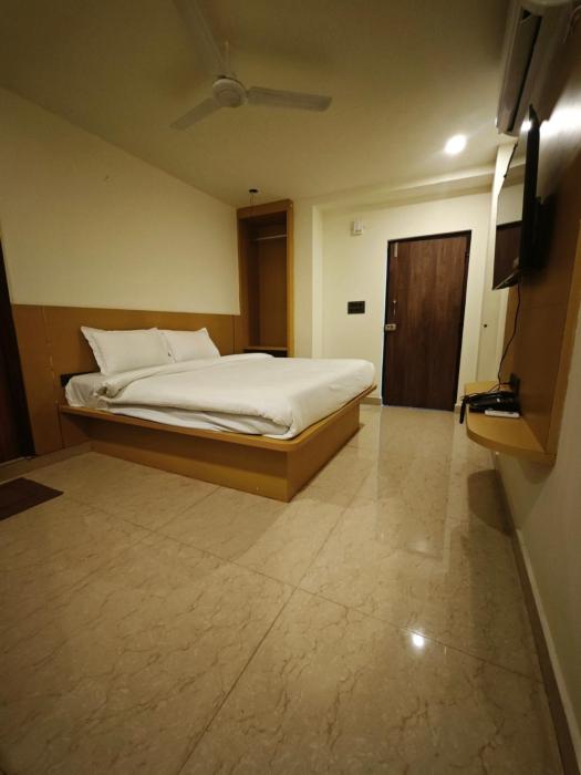 stayz royale lb nagar