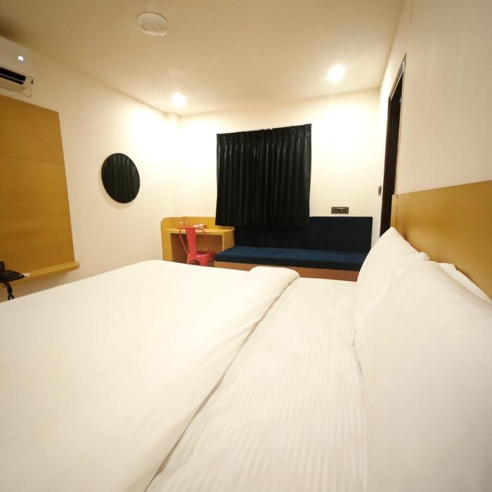 stayz royale lb nagar