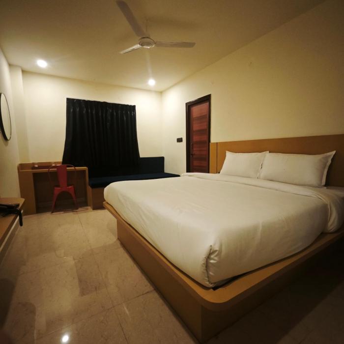 stayz royale lb nagar