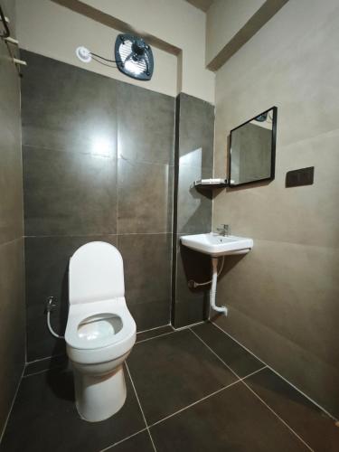 stayz royale lb nagar