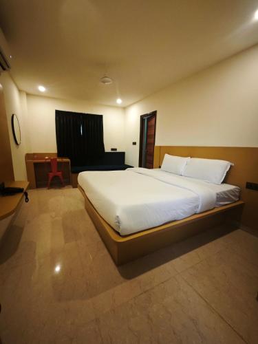 stayz royale lb nagar