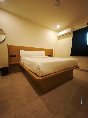 stayz royale lb nagar
