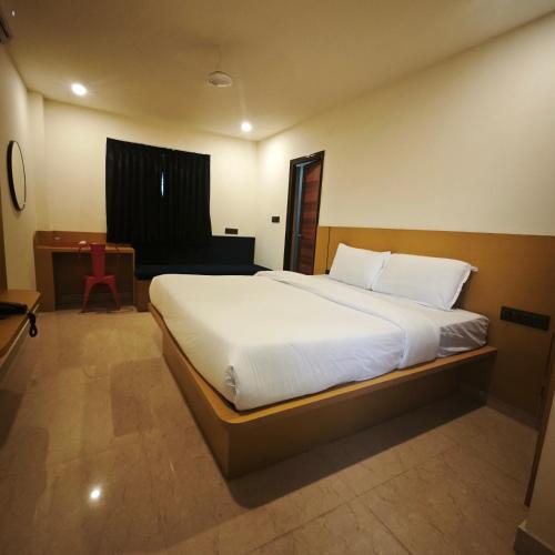 stayz royale lb nagar