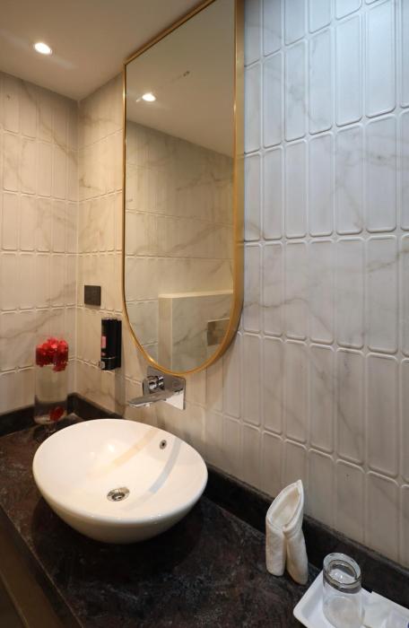 q nest by quadrillion hotels lansdowne