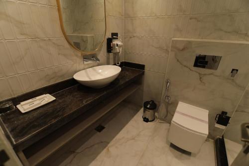 q nest by quadrillion hotels lansdowne