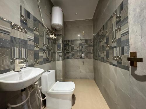 hotel vrinda orchid inn