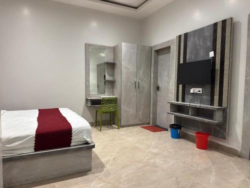 hotel vrinda orchid inn