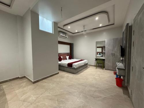 hotel vrinda orchid inn