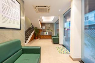 treebo flora embassy