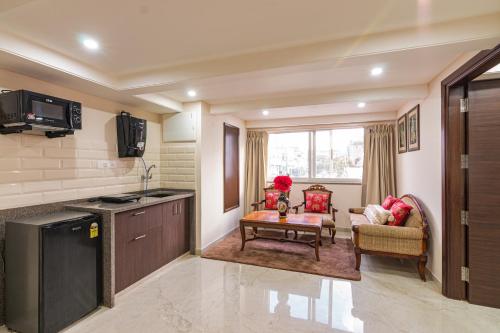 palm residences and suites