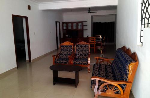 All Seasons Tvm,,4 star