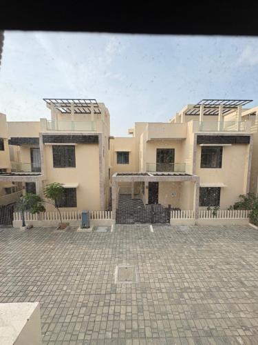 mercury duplex villa