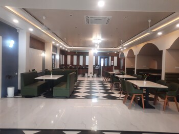 Hotel Imperial,,2 star