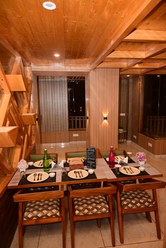 Mystic  Manali,,3 star