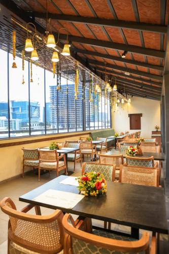 quad hotels hyderabad