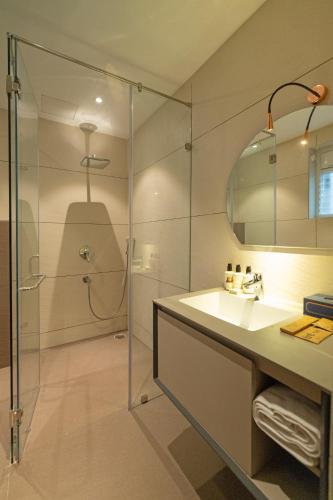 quad hotels hyderabad