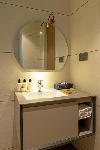 quad hotels hyderabad