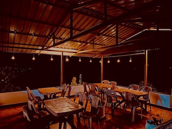 The Alphonso Mango County,,2 star