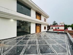 Regency Villa,,3 star