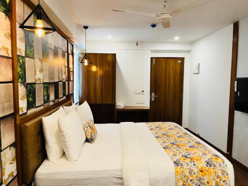 hotel signature banjara hills hyderabad