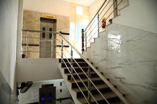 mount view inn krishnagiri