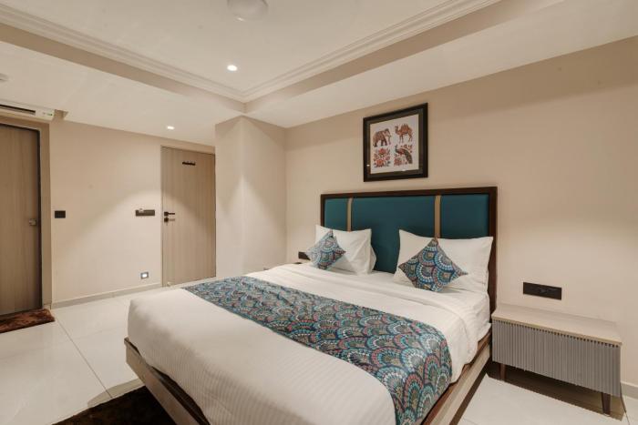 hotel royal time