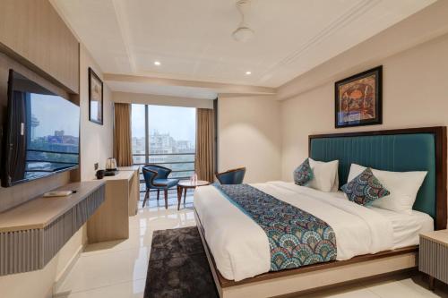 hotel royal time