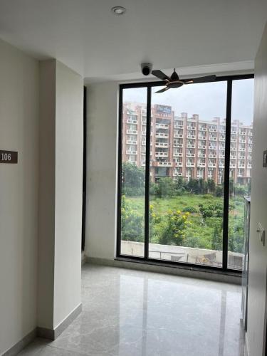 krishna anandam palace