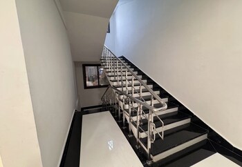kaarthik residency