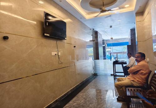 kaarthik residency