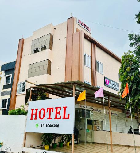 hotel balaji inn ayodhya bypass