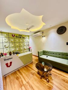 hotel balaji inn ayodhya bypass