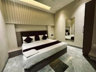 Hotel Balaji Inn, Ayodhya Bypass,,2 star