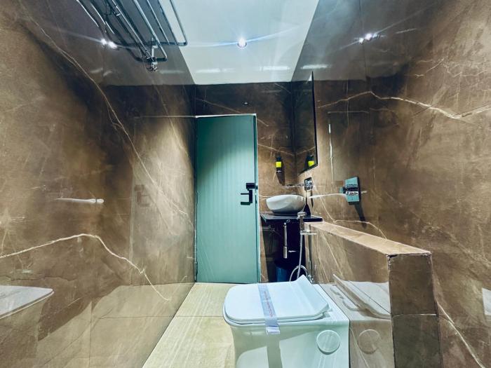 hotel balaji inn ayodhya bypass