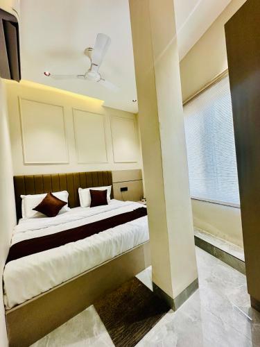 hotel balaji inn ayodhya bypass