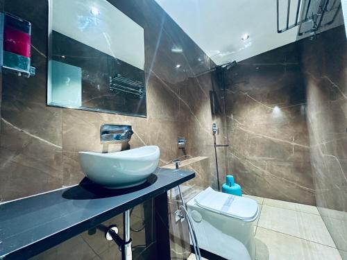 hotel balaji inn ayodhya bypass