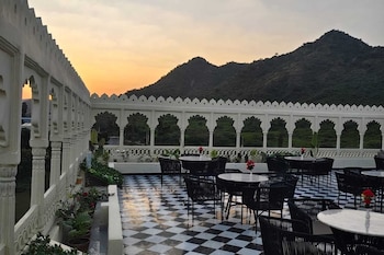 hotel mount view inn