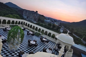 hotel mount view inn