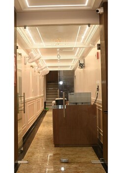 hotel nirvvana residency