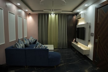 Virasat Vistar Gateway,,3 star