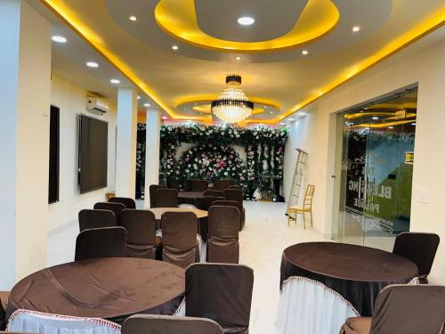 The Blessing Palace,,3 star